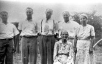 Will (William H.?) Williams and family